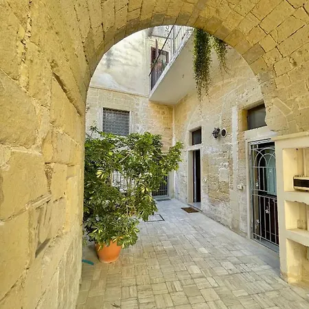 Nohi's House In The Historic Center Сasa de vacaciones Lecce